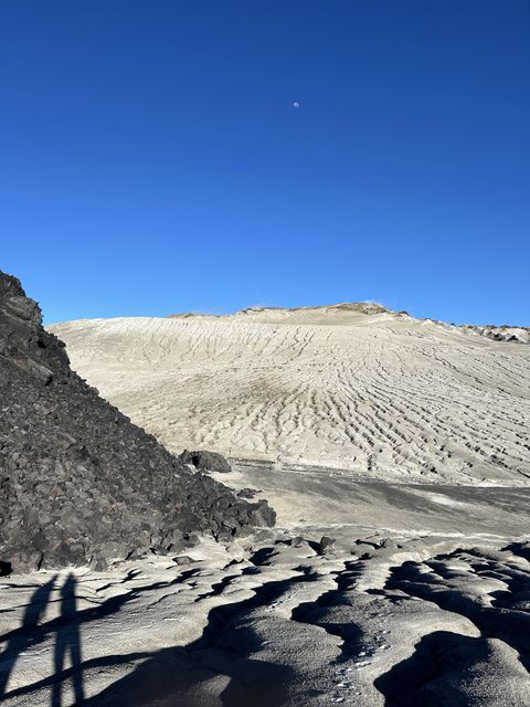 Field work at Cord&oacute;n Caulle, 2024