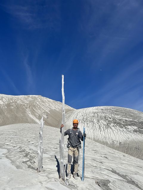 Field work at Cord&oacute;n Caulle, 2024