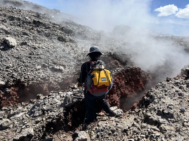 Field work at a steaming vent at Cord&oacute;n Caulle