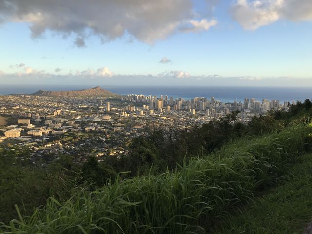 View over Honolulu and Diamond Head