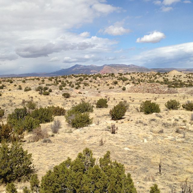 Sierra Nacimiento in distance