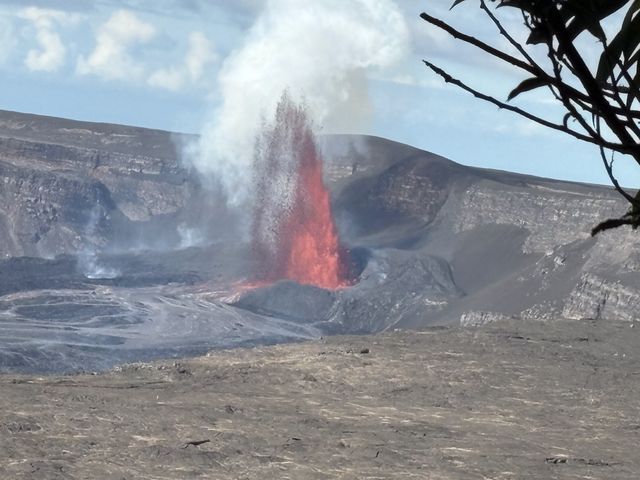 Lava fountain at Kīlauea