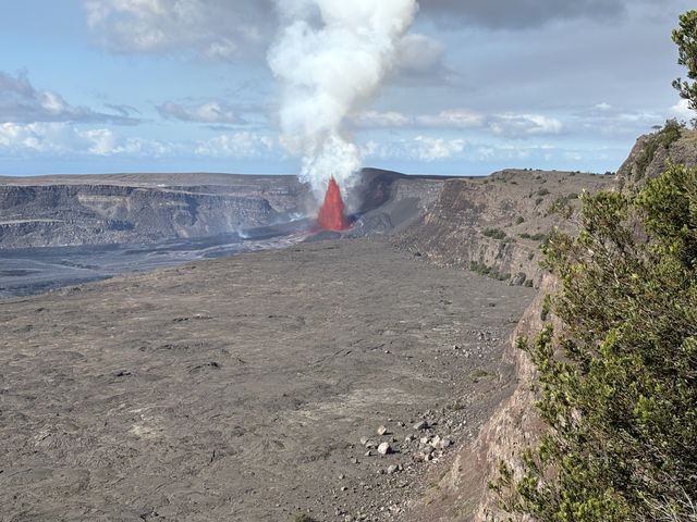 Lava fountain at Kīlauea