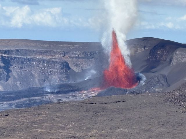 Lava fountain at Kīlauea