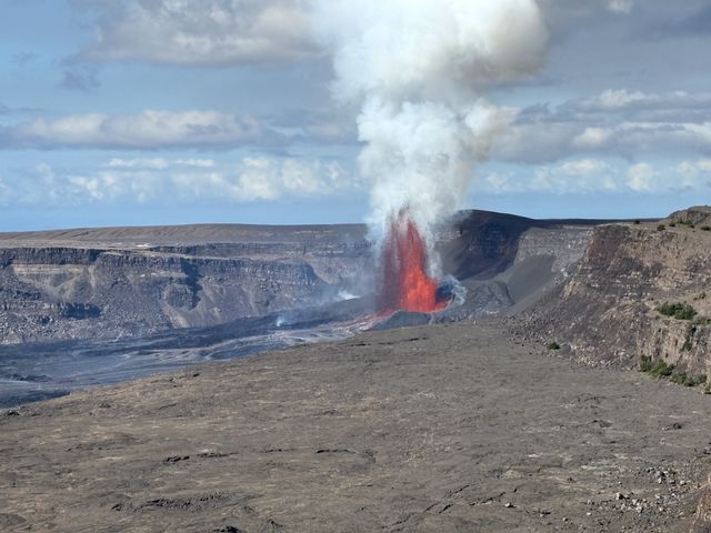 Lava fountain at Kīlauea